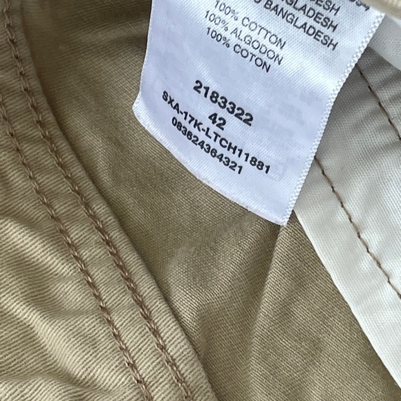 Lee Cargo Shorts - Picture 3 of 4